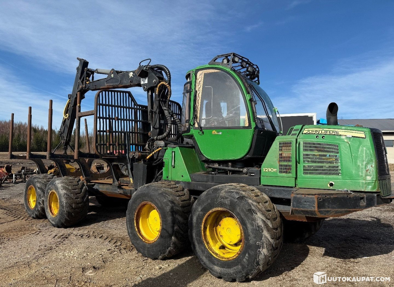 John Deere 1210E, harvester/forwarder, 28,430 h, Lahti - Форвардер: снимка 1 John Deere 1210E, harvester/forwarder, 28,430 h, Lahti - Форвардер: снимка 1