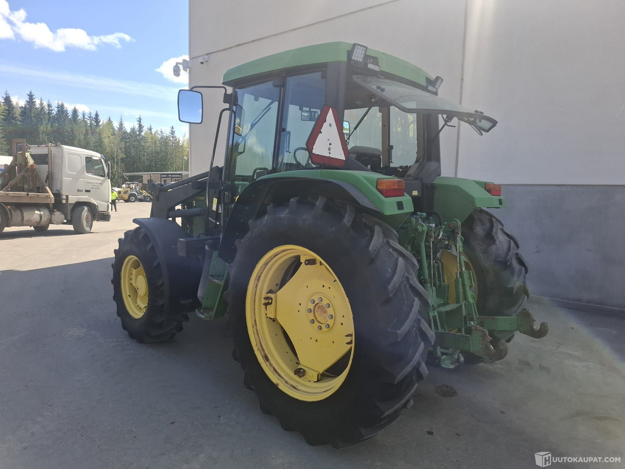 John Deere 6400, 1997 Traktori, Sis alv 25,5%, Nurmijärvi - Трактор: снимка 2 John Deere 6400, 1997 Traktori, Sis alv 25,5%, Nurmijärvi - Трактор: снимка 2