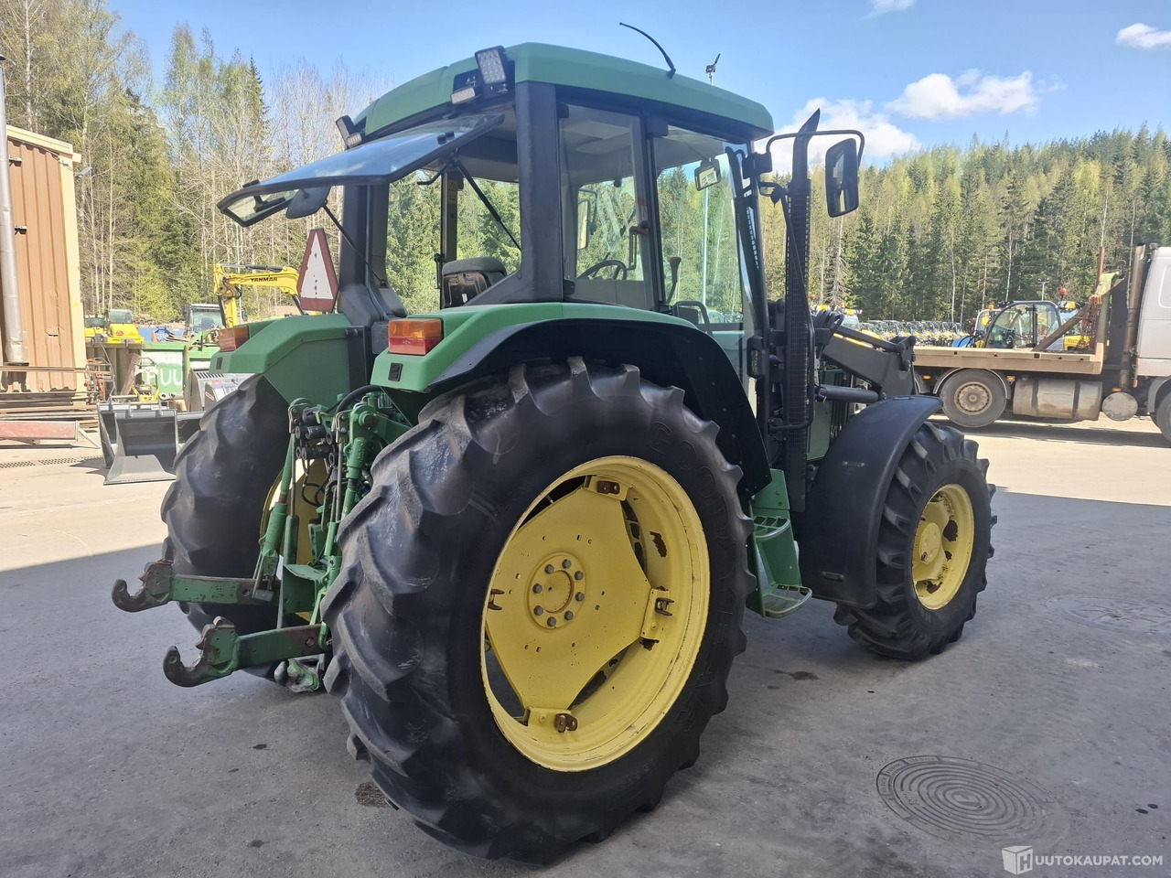 John Deere 6400, 1997 Traktori, Sis alv 25,5%, Nurmijärvi - Трактор: снимка 3 John Deere 6400, 1997 Traktori, Sis alv 25,5%, Nurmijärvi - Трактор: снимка 3