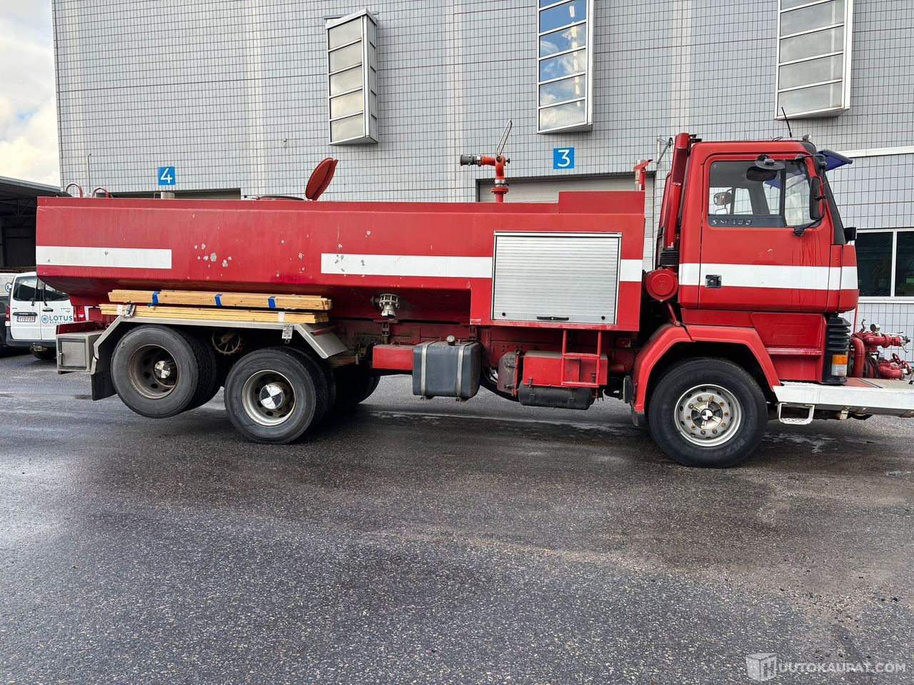 Sisu säiliöauto, 1983, Vantaa - Камион: снимка 1 Sisu säiliöauto, 1983, Vantaa - Камион: снимка 1