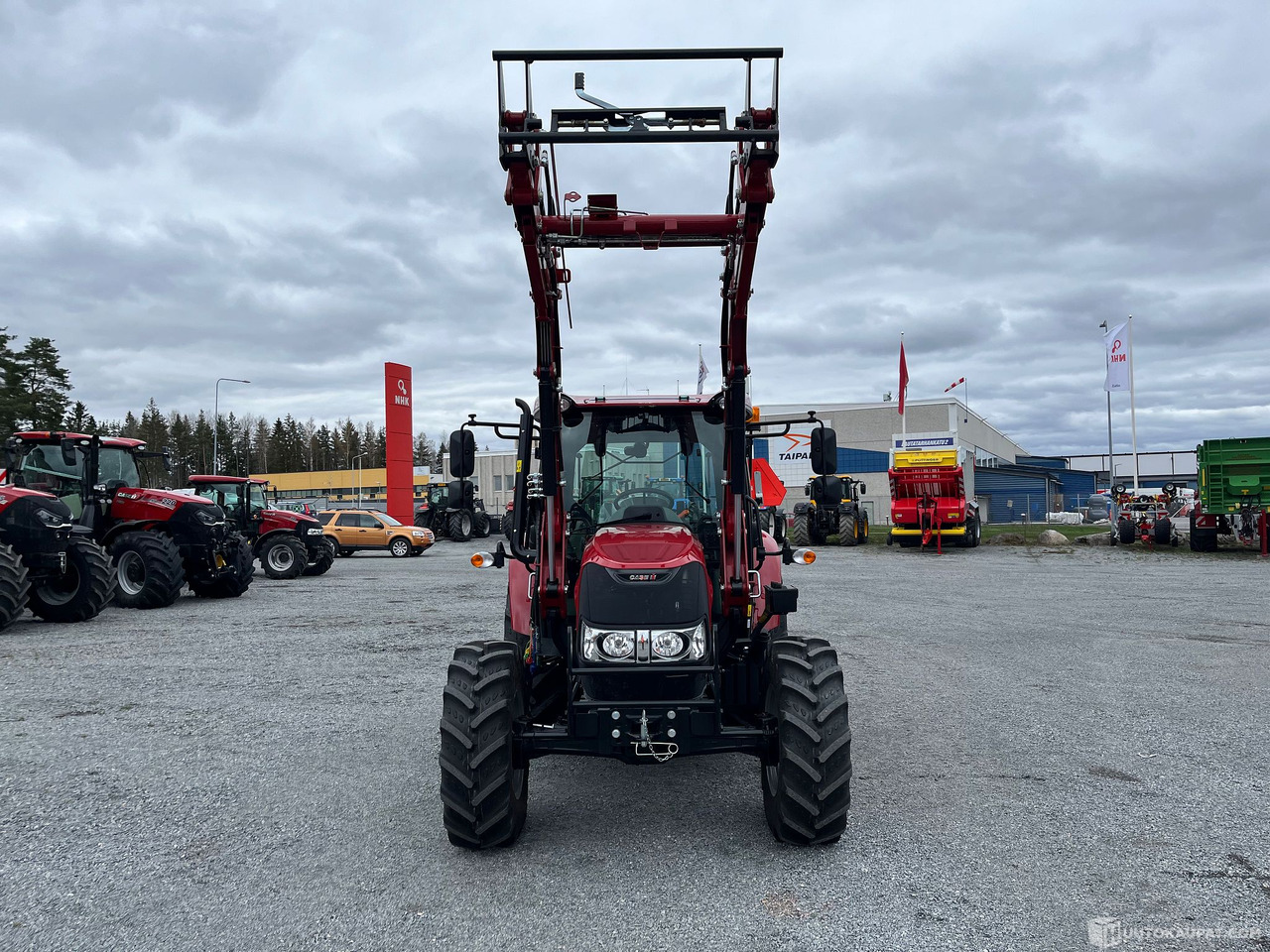 Case IH Farmall 75A kuormaajalla, 2025, rekisteröitävissä, Nähtävillä Okrassa, Hämeenlinna - Селскостопанска техника: снимка 3 Case IH Farmall 75A kuormaajalla, 2025, rekisteröitävissä, Nähtävillä Okrassa, Hämeenlinna - Селскостопанска техника: снимка 3