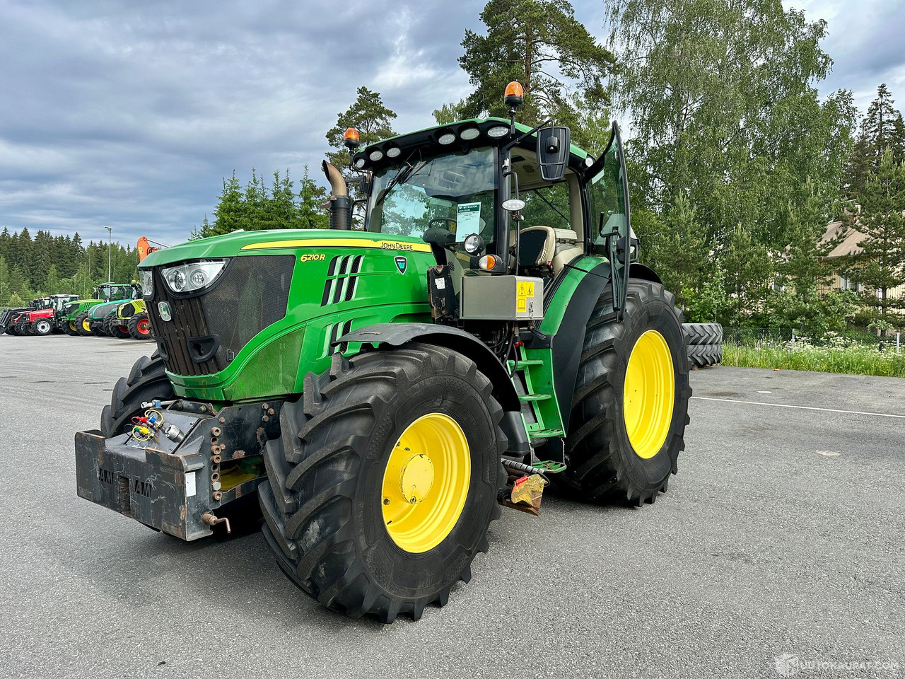 John Deere 6210 R AutoPower, 2013, 6.8 l, 11 400 h KATSO VARUSTEET!, Lempäälä - Селскостопанска техника: снимка 3 John Deere 6210 R AutoPower, 2013, 6.8 l, 11 400 h KATSO VARUSTEET!, Lempäälä - Селскостопанска техника: снимка 3