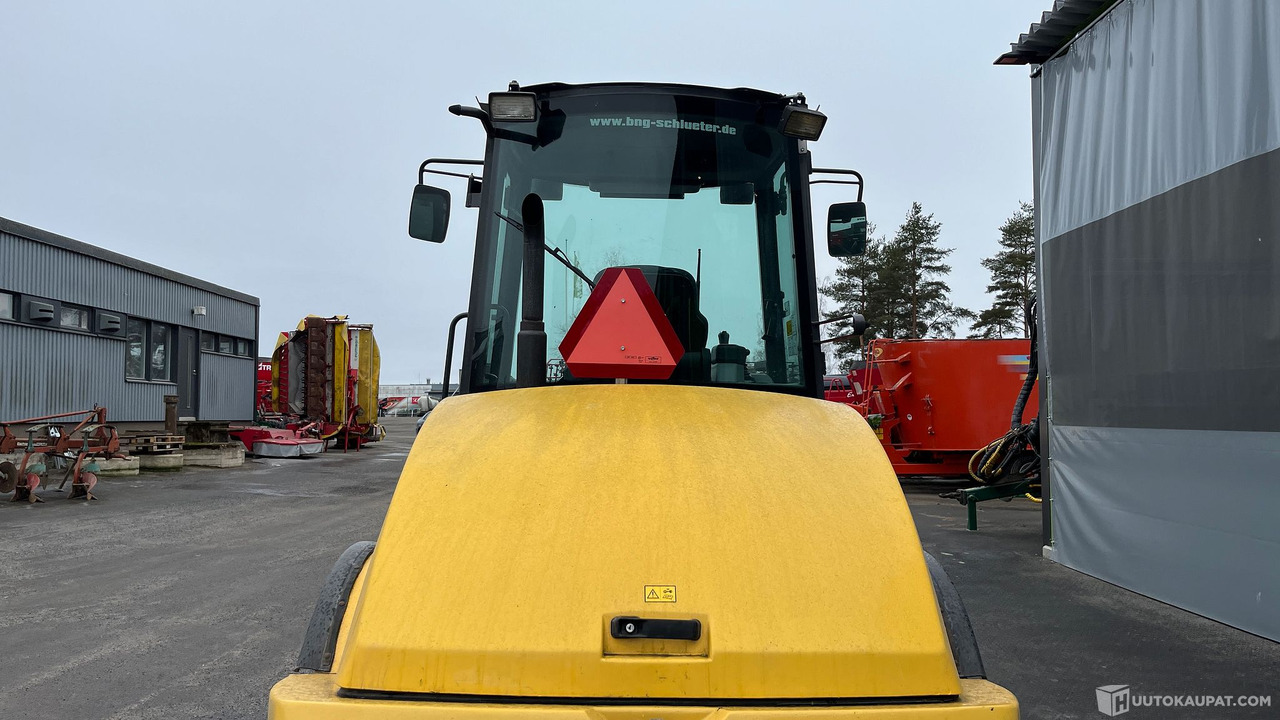 New Holland W80 TC HIGHSP, 2008, pyöräkuormaaja, Seinäjoki - Селскостопанска техника: снимка 2 New Holland W80 TC HIGHSP, 2008, pyöräkuormaaja, Seinäjoki - Селскостопанска техника: снимка 2