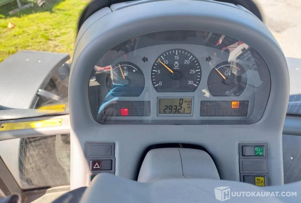 Valtra M 120 E, VAIN 2932 h, Okraspecial, 2004, Kokkola - Селскостопанска техника: снимка 3 Valtra M 120 E, VAIN 2932 h, Okraspecial, 2004, Kokkola - Селскостопанска техника: снимка 3