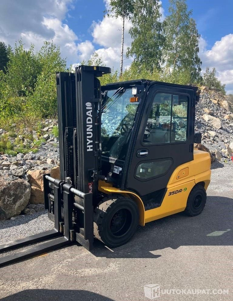 Hyundai 35DA-9, 2019, 9 000 h Dieseltrukki, Lempäälä - Строителна техника: снимка 1 Hyundai 35DA-9, 2019, 9 000 h Dieseltrukki, Lempäälä - Строителна техника: снимка 1