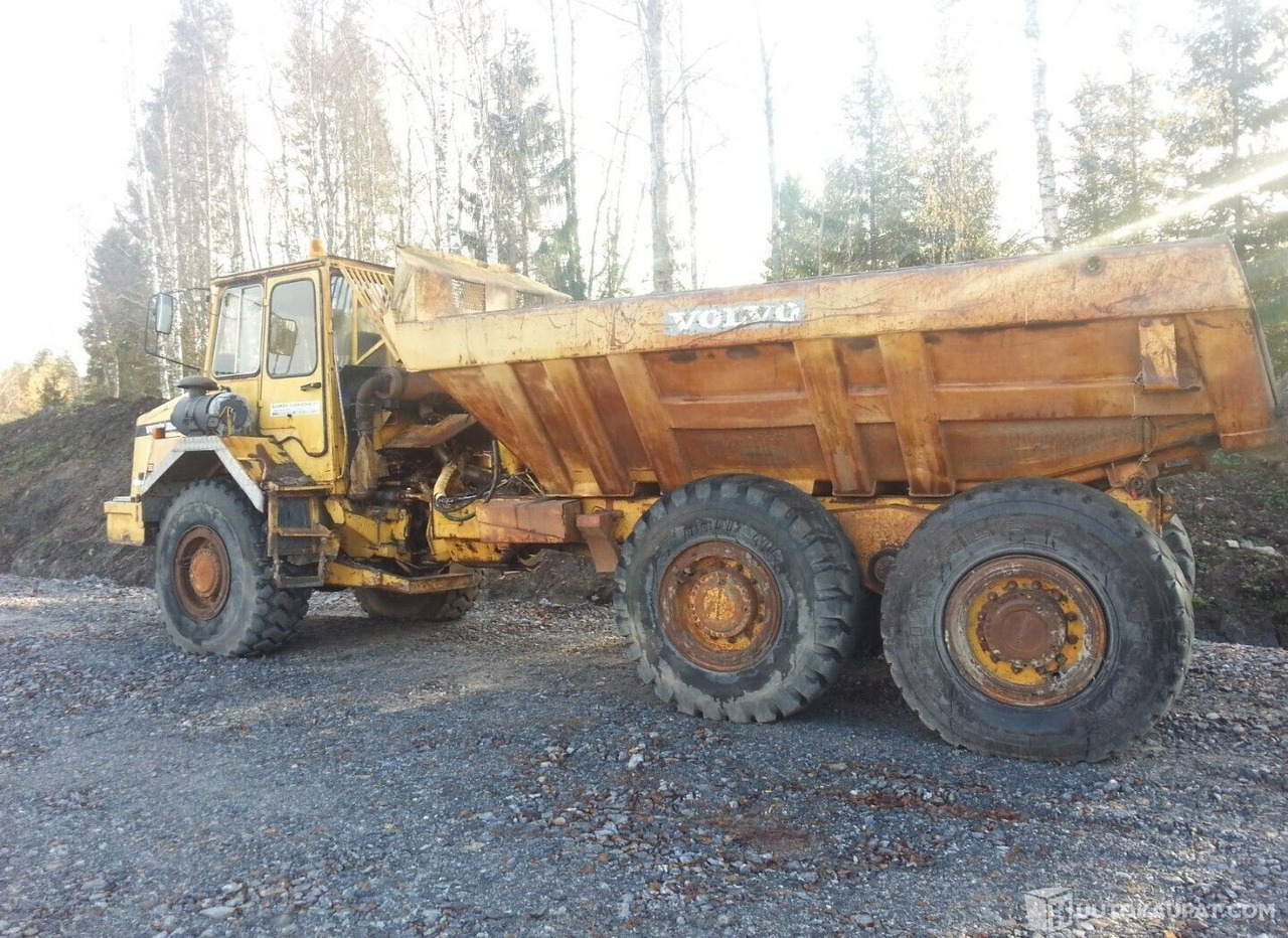 Volvo BM 5350 dumpperi, 1984, Kurikka - Съчленен самосвал: снимка 4 Volvo BM 5350 dumpperi, 1984, Kurikka - Съчленен самосвал: снимка 4