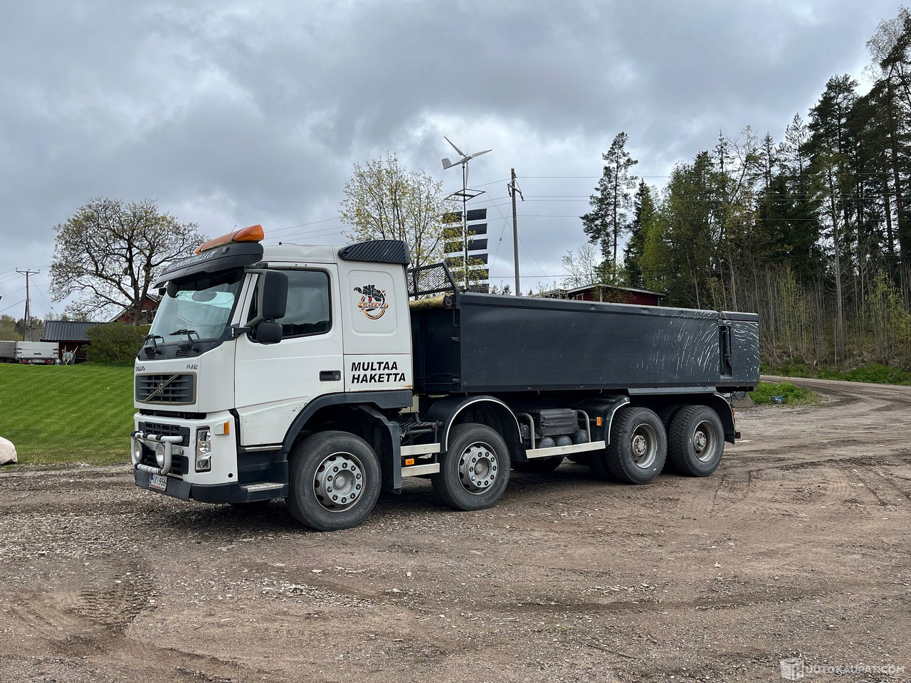 Volvo FM12, maansiirtokuorma-auto kipillä, 8X4, 2005, Vihti - Самосвал камион: снимка 1 Volvo FM12, maansiirtokuorma-auto kipillä, 8X4, 2005, Vihti - Самосвал камион: снимка 1