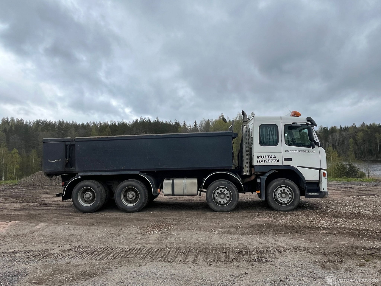 Volvo FM12, maansiirtokuorma-auto kipillä, 8X4, 2005, Vihti - Самосвал камион: снимка 5 Volvo FM12, maansiirtokuorma-auto kipillä, 8X4, 2005, Vihti - Самосвал камион: снимка 5