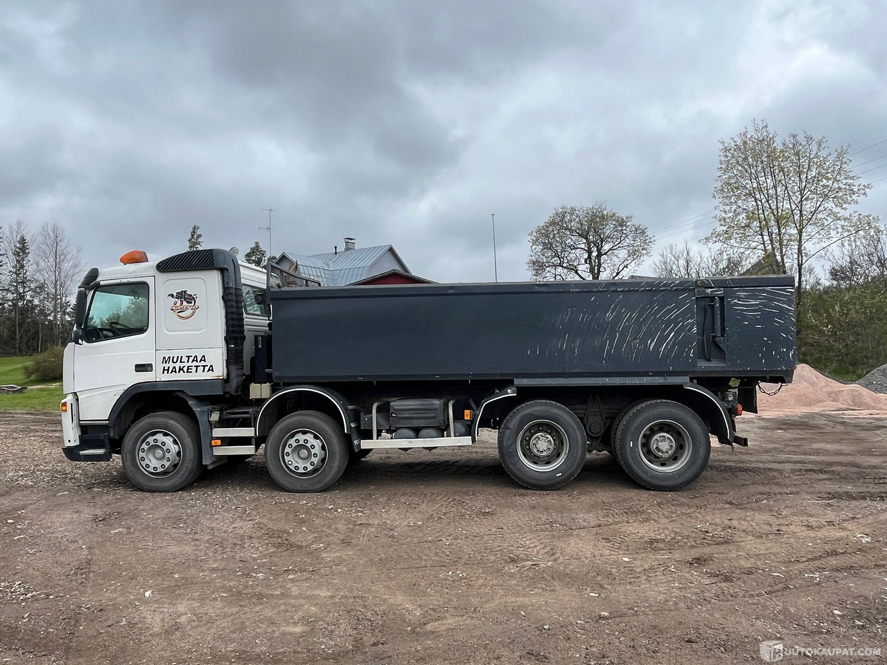 Volvo FM12, maansiirtokuorma-auto kipillä, 8X4, 2005, Vihti - Самосвал камион: снимка 3 Volvo FM12, maansiirtokuorma-auto kipillä, 8X4, 2005, Vihti - Самосвал камион: снимка 3