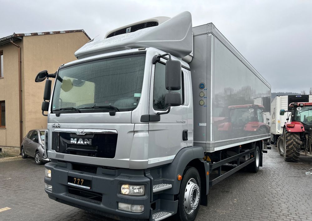 MAN TGM 18.290 TK 1200 R Spectrum THERMO King z Niemiec 8m / 20 palet / winda Klima / OKAZJA - Рефрижератор камион: снимка 1 MAN TGM 18.290 TK 1200 R Spectrum THERMO King z Niemiec 8m / 20 palet / winda Klima / OKAZJA - Рефрижератор камион: снимка 1