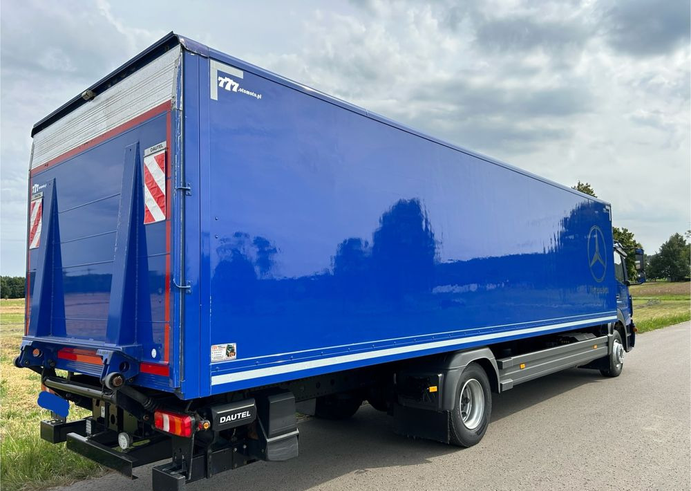 Mercedes-Benz Atego 1524 Z Niemiec 8.65m TOP 2018 Przód i tył na poduszkach 15t DMC / TOP STAN - Камион фургон: снимка 3 Mercedes-Benz Atego 1524 Z Niemiec 8.65m TOP 2018 Przód i tył na poduszkach 15t DMC / TOP STAN - Камион фургон: снимка 3