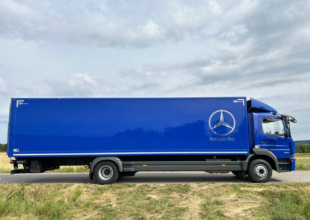 Mercedes-Benz Atego 1524 Z Niemiec 8.65m TOP 2018 Przód i tył na poduszkach 15t DMC / TOP STAN - Камион фургон: снимка 5 Mercedes-Benz Atego 1524 Z Niemiec 8.65m TOP 2018 Przód i tył na poduszkach 15t DMC / TOP STAN - Камион фургон: снимка 5