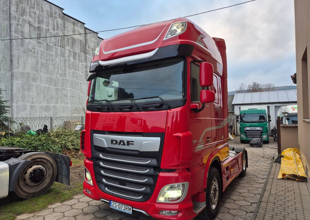 DAF XF 480 2021 Alufelgi opony 90% SSC TOP STANDARD / DUŻE KOTŁY / z Polski / jeden właściciel super zadbane SERWISOWANE - Влекач: снимка 3 DAF XF 480 2021 Alufelgi opony 90% SSC TOP STANDARD / DUŻE KOTŁY / z Polski / jeden właściciel super zadbane SERWISOWANE - Влекач: снимка 3