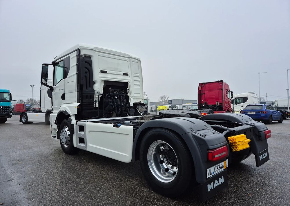 MAN TGS 18.400 NAUKA JAZDY STANDARD 4x2 / TGX 18.360 400 510 460 500 TOP STAN / ŚWIEŻO SPROWADZONY - Влекач: снимка 5 MAN TGS 18.400 NAUKA JAZDY STANDARD 4x2 / TGX 18.360 400 510 460 500 TOP STAN / ŚWIEŻO SPROWADZONY - Влекач: снимка 5