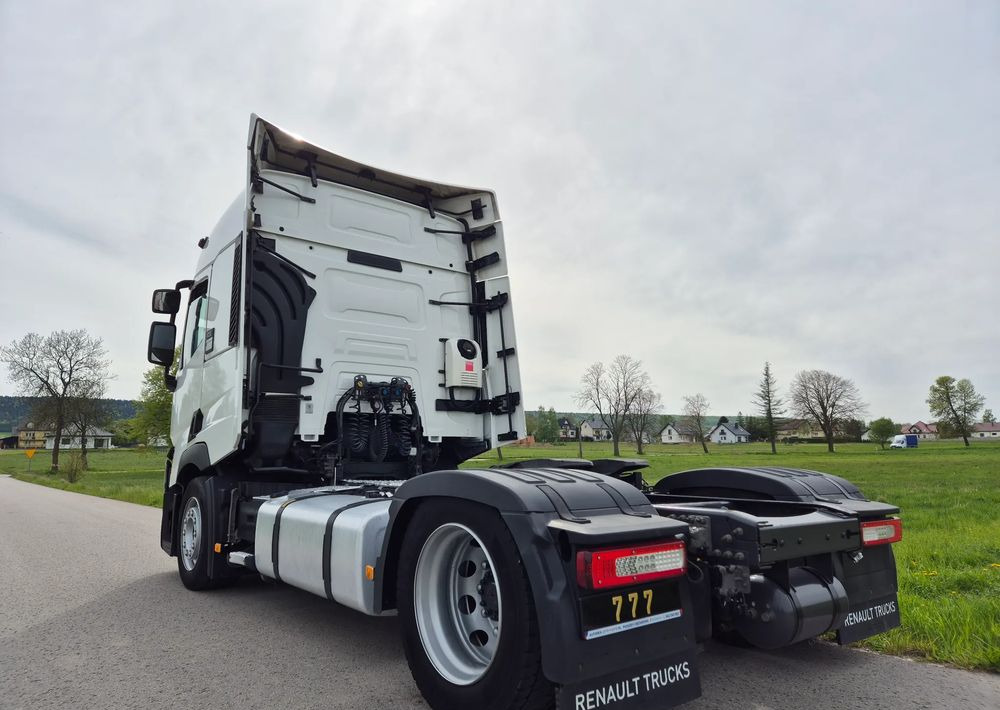 Renault T440 10/2019 ! 13l MEGA STANDARD regulowane siodło z Niemiec / klima postojowa / regulowane siodło / TOP STAN mega LOW deck standard - Влекач: снимка 4 Renault T440 10/2019 ! 13l MEGA STANDARD regulowane siodło z Niemiec / klima postojowa / regulowane siodło / TOP STAN mega LOW deck standard - Влекач: снимка 4