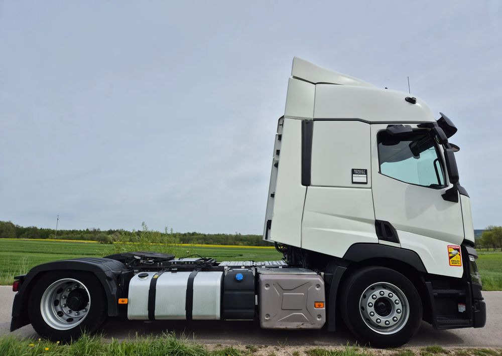 Renault T440 10/2019 ! 13l MEGA STANDARD regulowane siodło z Niemiec / klima postojowa / regulowane siodło / TOP STAN mega LOW deck standard - Влекач: снимка 5 Renault T440 10/2019 ! 13l MEGA STANDARD regulowane siodło z Niemiec / klima postojowa / regulowane siodło / TOP STAN mega LOW deck standard - Влекач: снимка 5
