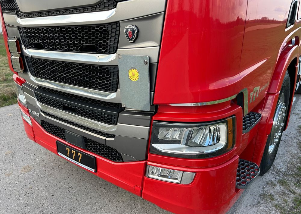 Scania R450 FULL ADR RETARDER ALUFELGI z Niemiec od jedynego właściciela ! HYDRAULIKA spod beczki spożywczej ! / do wywrotu ruchomej podłogi beczki TOP TOP TOP OKAZJA - Влекач: снимка 5 Scania R450 FULL ADR RETARDER ALUFELGI z Niemiec od jedynego właściciela ! HYDRAULIKA spod beczki spożywczej ! / do wywrotu ruchomej podłogi beczki TOP TOP TOP OKAZJA - Влекач: снимка 5