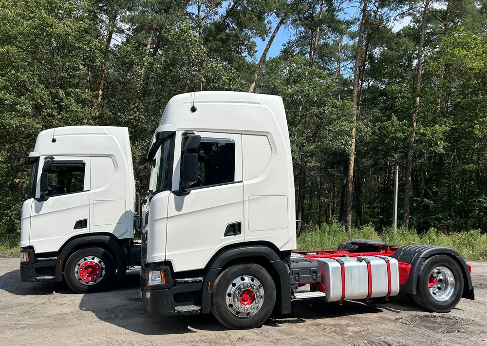 Scania R450 NAUKA JAZDY RETARDER STANDARD 7300kg / DOBRA POD WYWROTKĘ / KLIMA POSTOJOWA z Niemiec HYDRAULIKA - Влекач: снимка 4 Scania R450 NAUKA JAZDY RETARDER STANDARD 7300kg / DOBRA POD WYWROTKĘ / KLIMA POSTOJOWA z Niemiec HYDRAULIKA - Влекач: снимка 4