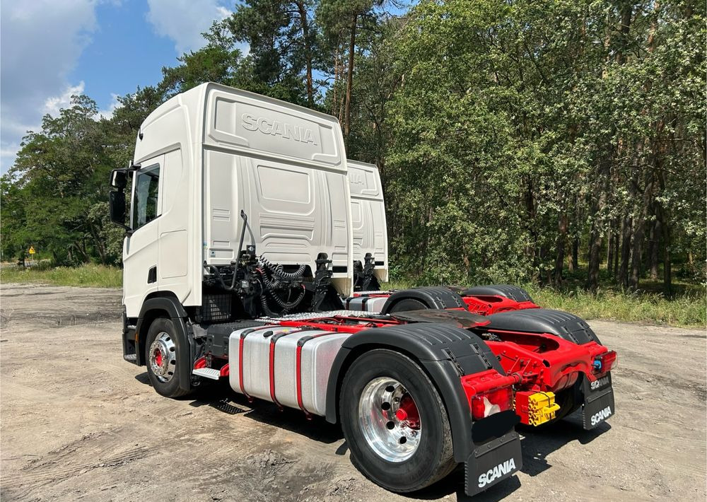 Scania R450 NAUKA JAZDY RETARDER STANDARD 7300kg / DOBRA POD WYWROTKĘ / KLIMA POSTOJOWA z Niemiec HYDRAULIKA - Влекач: снимка 3 Scania R450 NAUKA JAZDY RETARDER STANDARD 7300kg / DOBRA POD WYWROTKĘ / KLIMA POSTOJOWA z Niemiec HYDRAULIKA - Влекач: снимка 3