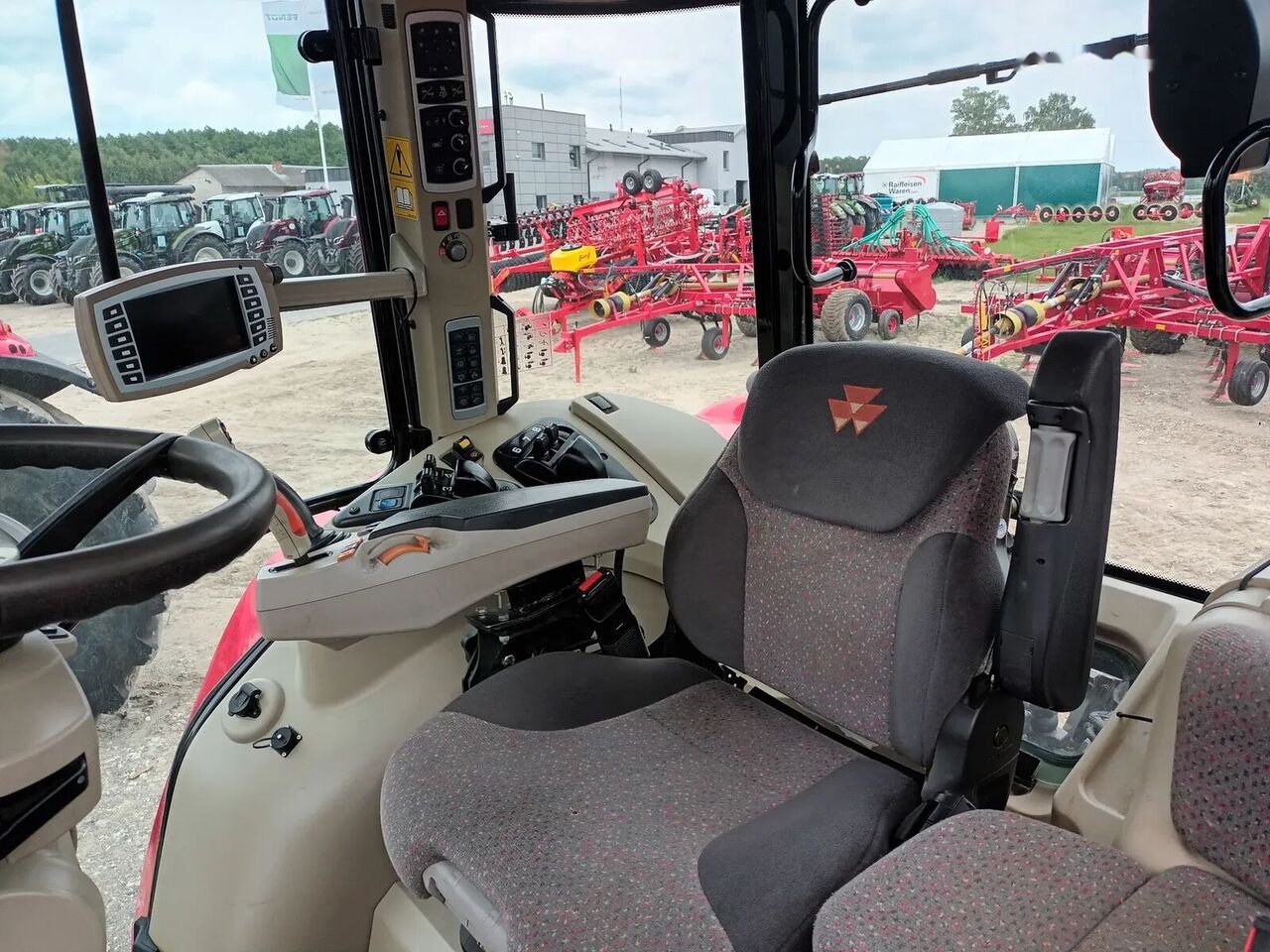 Трактор Massey Ferguson 7726 Dyna VT: снимка 10