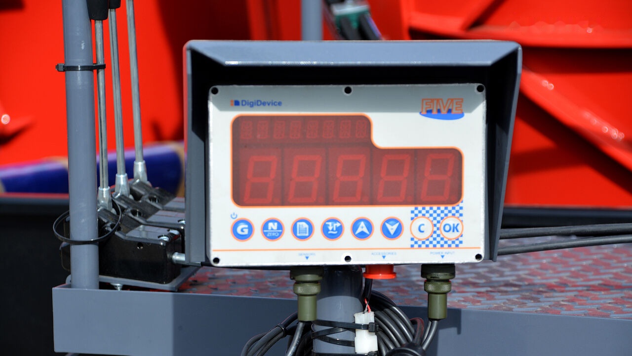 Metal-Fach T659 BELMIX "OPTIMAL" - Миксер-вагон: снимка 4 Metal-Fach T659 BELMIX "OPTIMAL" - Миксер-вагон: снимка 4