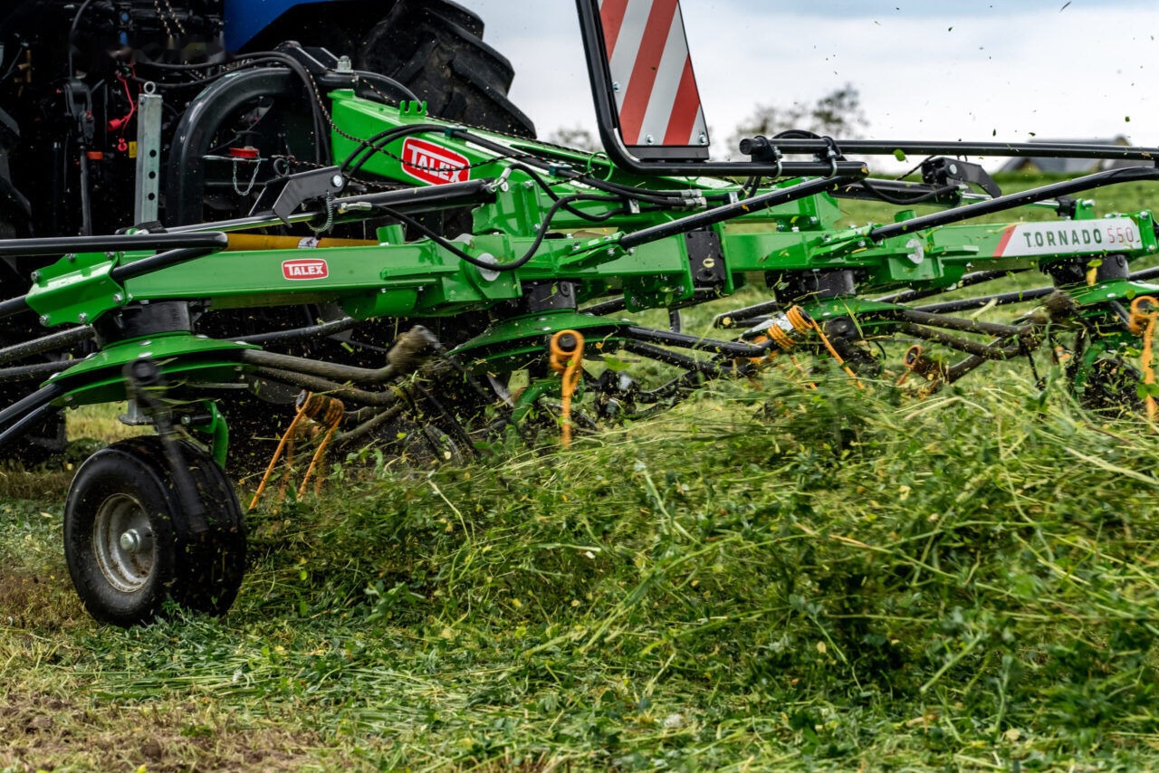 Talex Przetrząsacz 4 wirnikowy ciągany z WOM, Tornado - Гребло/ Сенообръщачка: снимка 5 Talex Przetrząsacz 4 wirnikowy ciągany z WOM, Tornado - Гребло/ Сенообръщачка: снимка 5