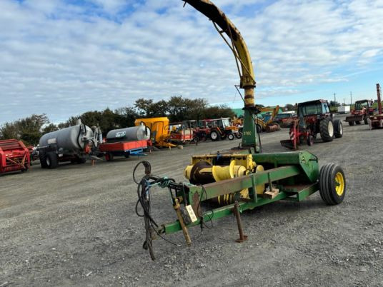 Прикачен силажокомбайн ensileuse john deere 3760  bec herbe: снимка 8