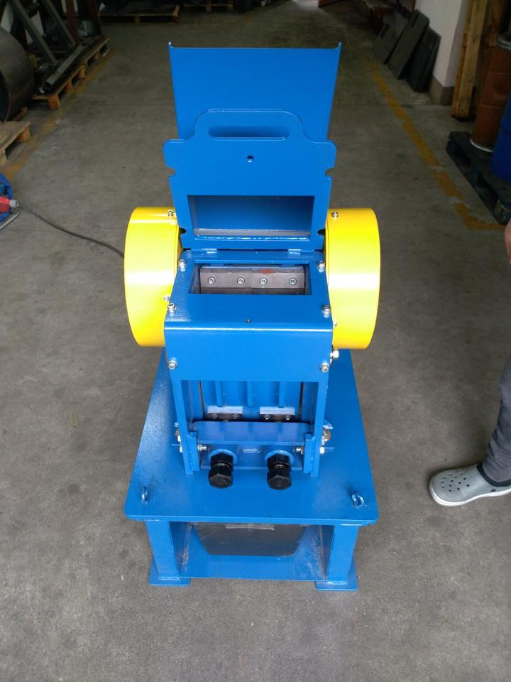 Backenbrecher JC 350 - Челюстна трошачка: снимка 3 Backenbrecher JC 350 - Челюстна трошачка: снимка 3