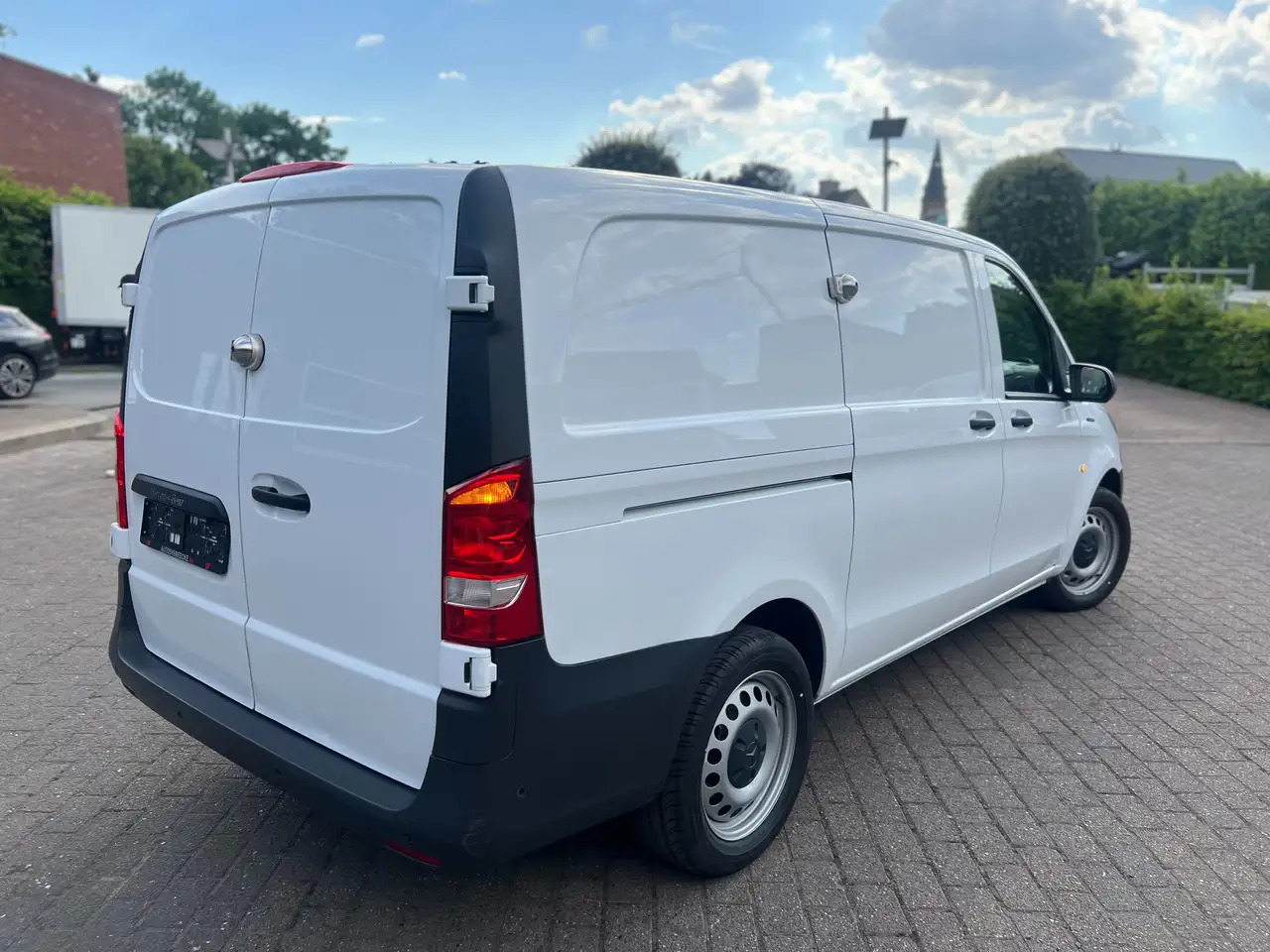 Mercedes-Benz Vito eVito 41kWh A2 (13.000€ex) PTS | Carplay | Came - Товарен бус: снимка 4 Mercedes-Benz Vito eVito 41kWh A2 (13.000€ex) PTS | Carplay | Came - Товарен бус: снимка 4