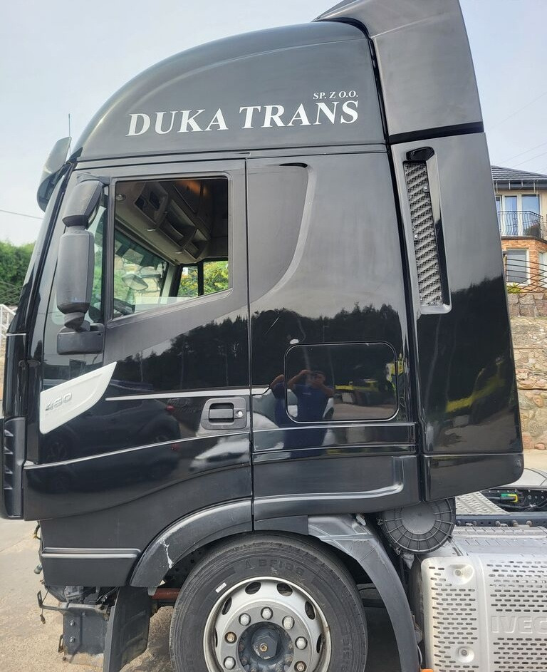 IVECO Stralis Hi-Way EEV 2017r. IVECO Iveco Stralis Hi-Way EEV 2017r. truck - Аеродинамика/ Спойлер за Камион: снимка 5 IVECO Stralis Hi-Way EEV 2017r. IVECO Iveco Stralis Hi-Way EEV 2017r. truck - Аеродинамика/ Спойлер за Камион: снимка 5