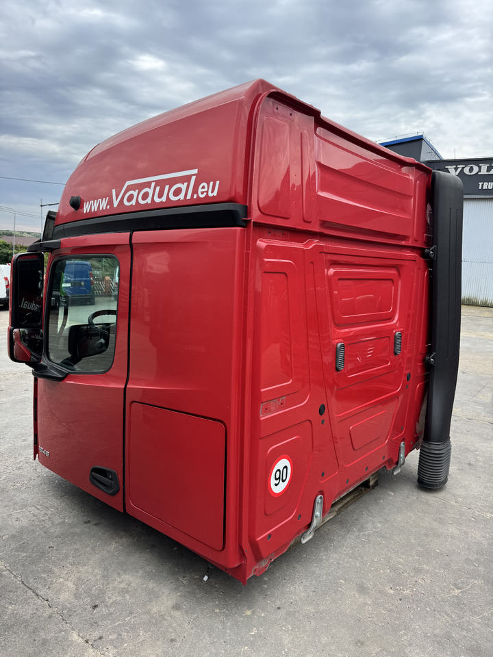 Mercedes-Benz ACTROS MP 4 2018 ROK truck - Кабина за Камион: снимка 4 Mercedes-Benz ACTROS MP 4 2018 ROK truck - Кабина за Камион: снимка 4