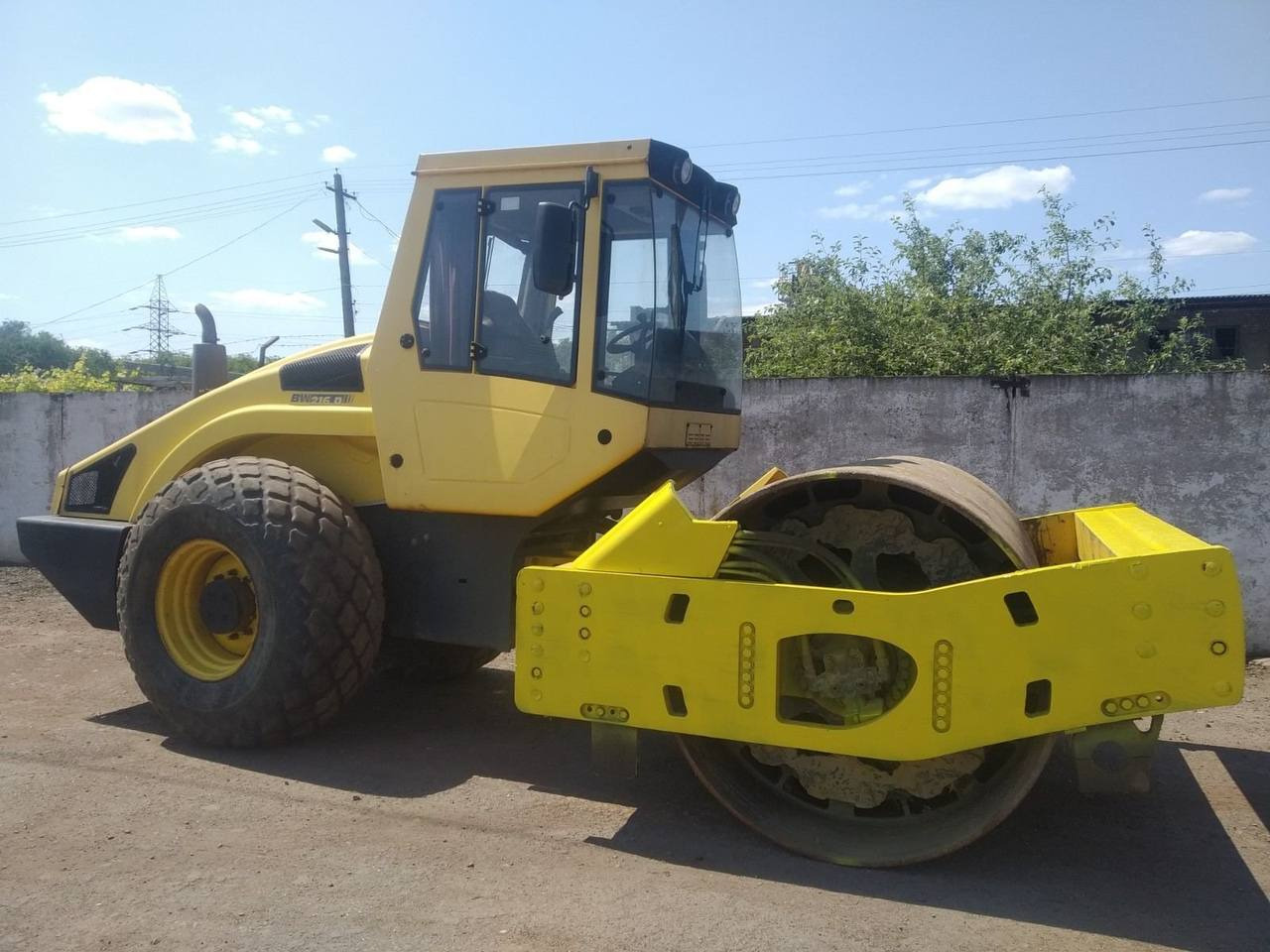Компактор BOMAG BW 216 DH-4: снимка 12