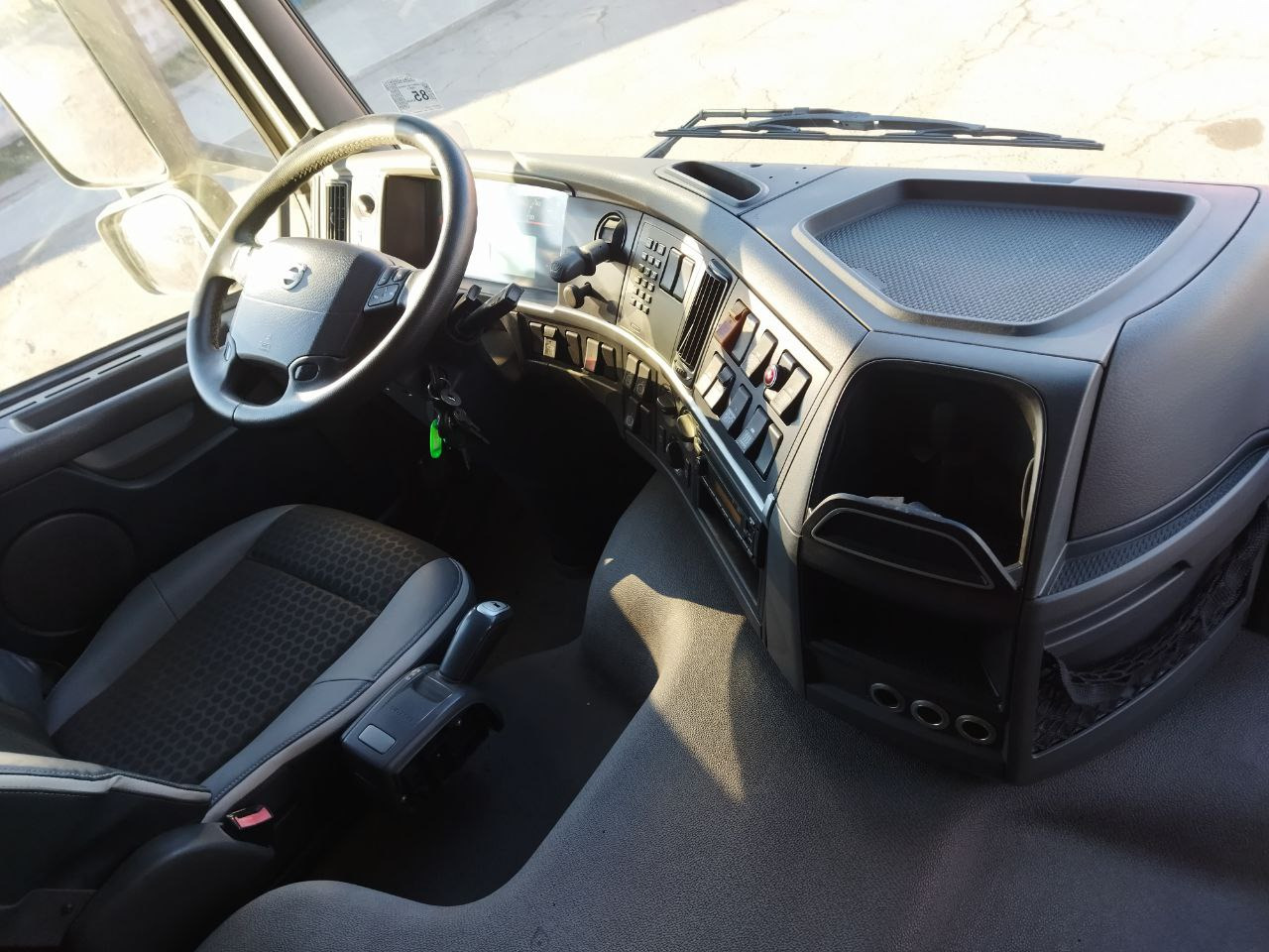 Interior photo 1: Лизинг на Volvo FM 450 Volvo FM 450 Interior photo 1: Лизинг на Volvo FM 450 Volvo FM 450
