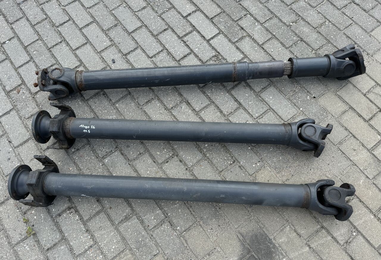 Mercedes-Benz WAŁ PĘDNY NAPĘDOWY 3 CZĘSCIOWY MERCEDES ATEGO III 17.5 - Ос и части за Камион: снимка 1 Mercedes-Benz WAŁ PĘDNY NAPĘDOWY 3 CZĘSCIOWY MERCEDES ATEGO III 17.5 - Ос и части за Камион: снимка 1