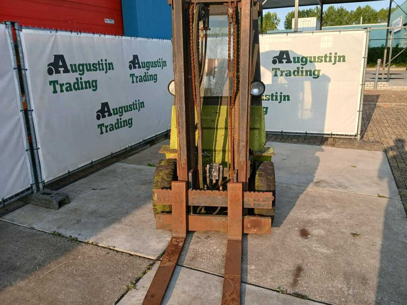 Clark DPS 25 - Дизелов мотокар: снимка 3 Clark DPS 25 - Дизелов мотокар: снимка 3