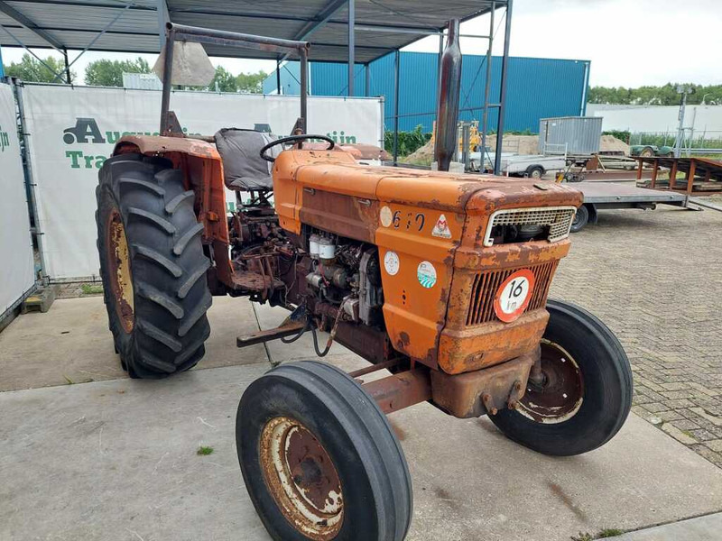Трактор Fiat 640/8: снимка 6