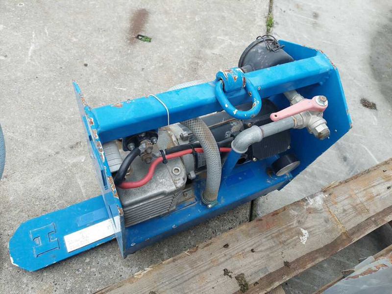 Van Zuylen MNS 12E 12V - Прикачен инвентар: снимка 4 Van Zuylen MNS 12E 12V - Прикачен инвентар: снимка 4