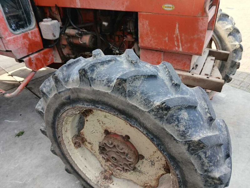 Renault 781-4 - Трактор: снимка 4 Renault 781-4 - Трактор: снимка 4