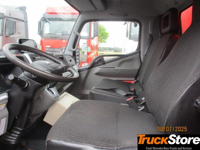 Лекотоварен автомобил фургон FUSO 7C15: снимка 7