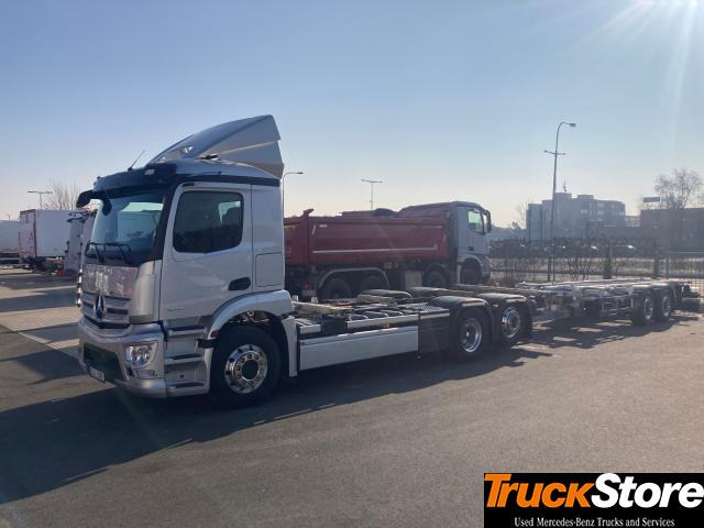 Mercedes-Benz eActros 300 L - Контейнеровоз/ Сменна каросерия камион: снимка 4 Mercedes-Benz eActros 300 L - Контейнеровоз/ Сменна каросерия камион: снимка 4