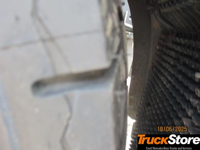 Mercedes-Benz Actros 1845 LS - Влекач: снимка 5 Mercedes-Benz Actros 1845 LS - Влекач: снимка 5
