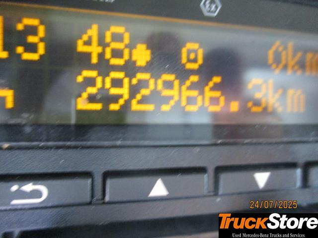 Влекач Mercedes-Benz Actros 1845 LS nRL: снимка 9 Влекач Mercedes-Benz Actros 1845 LS nRL: снимка 9