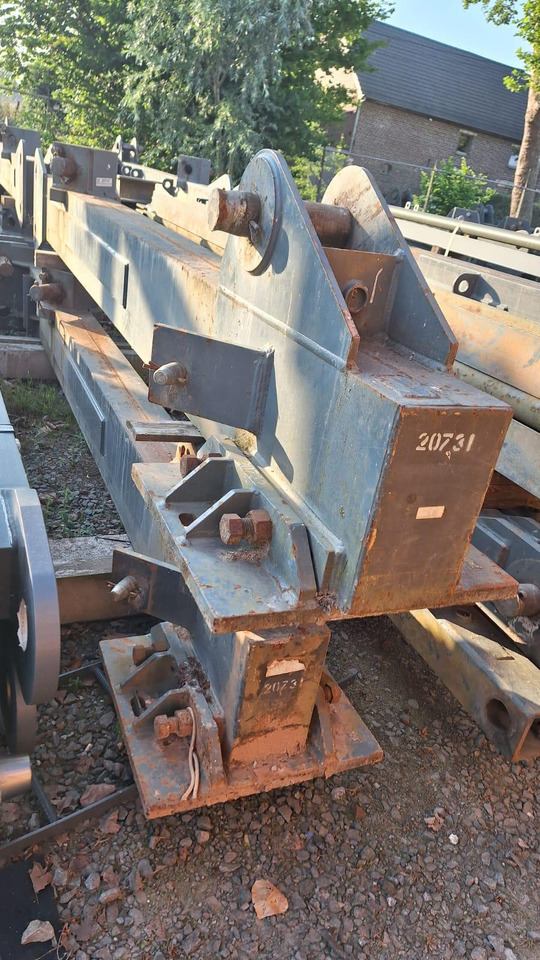 LIEBHERR Unterwagen 256HC - Кран: снимка 2 LIEBHERR Unterwagen 256HC - Кран: снимка 2