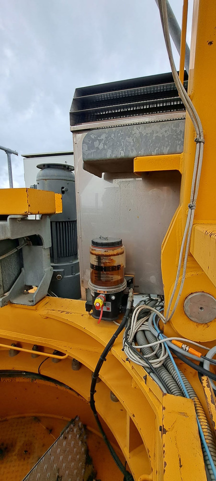 Liebherr 250EC-B12 Litronic - Кулокран: снимка 1 Liebherr 250EC-B12 Litronic - Кулокран: снимка 1