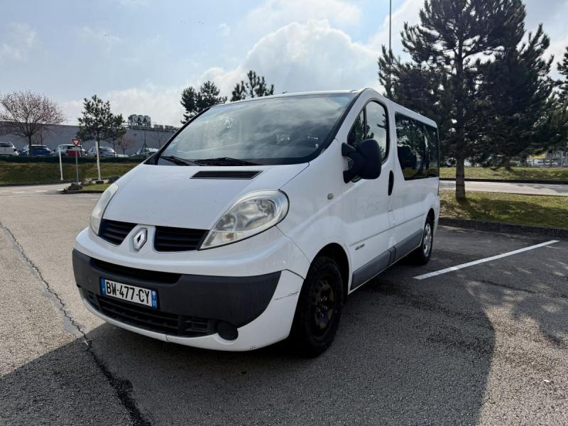 Renault Trafic - Пътнически бус: снимка 1 Renault Trafic - Пътнически бус: снимка 1