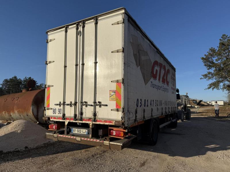 Volvo FL - Камион с брезент: снимка 5 Volvo FL - Камион с брезент: снимка 5