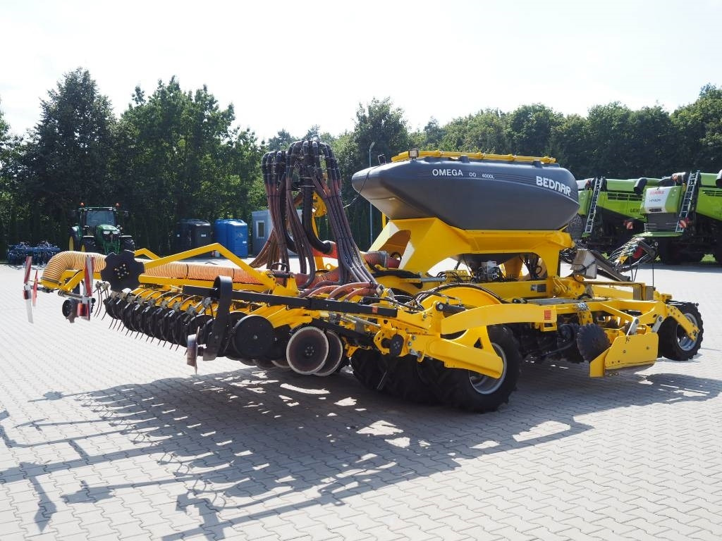 Bednar OMEGA OO 4000L  - Комбинирана сеялка: снимка 4 Bednar OMEGA OO 4000L  - Комбинирана сеялка: снимка 4