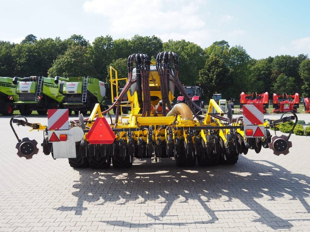 Bednar OMEGA OO 4000L  - Комбинирана сеялка: снимка 3 Bednar OMEGA OO 4000L  - Комбинирана сеялка: снимка 3