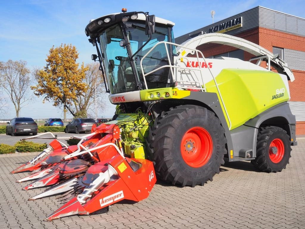 Claas Jaguar 840 4x4 + Kemper 445 - Силажокомбайн: снимка 5 Claas Jaguar 840 4x4 + Kemper 445 - Силажокомбайн: снимка 5