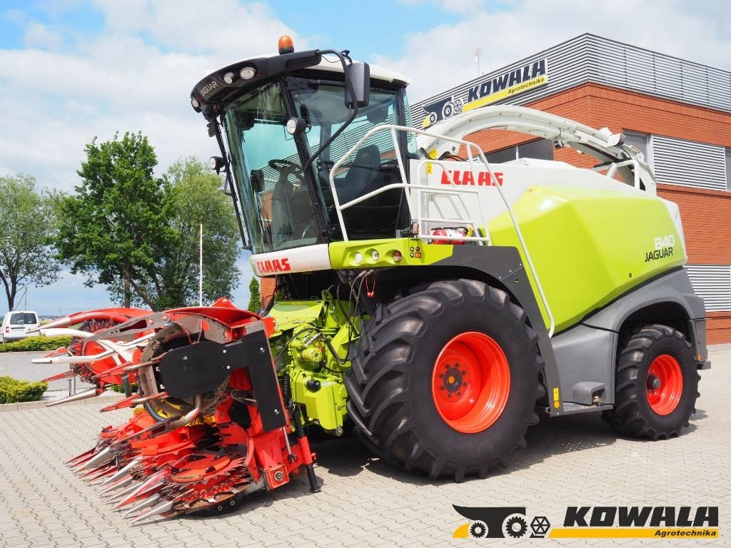 Claas Jaguar 840 + Kemper 345 Plus - Силажокомбайн: снимка 1 Claas Jaguar 840 + Kemper 345 Plus - Силажокомбайн: снимка 1